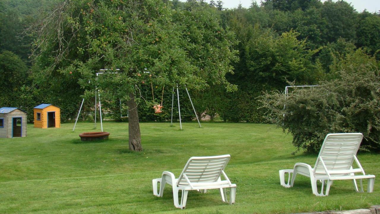 Gite De La Cour Campandré-Valcongrain Buitenkant foto